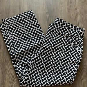 Stretchy Material Capris